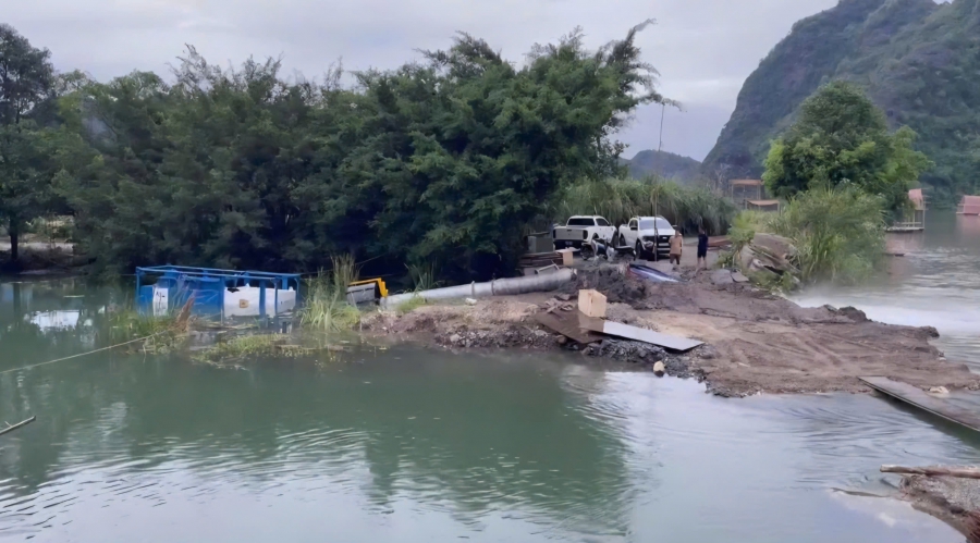 BƠM PHAO CONTAINER