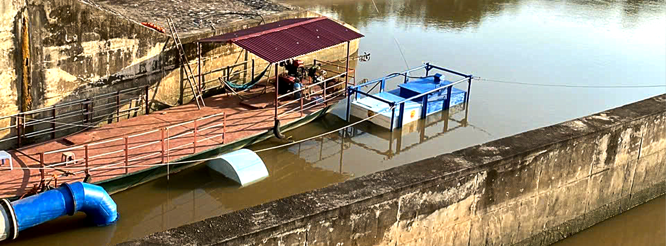 BƠM PHAO CONTAINER